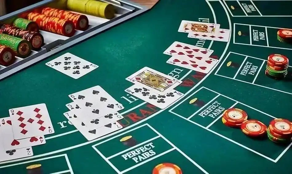 Koleksi permainan slot dan meja live dealer di mso303
